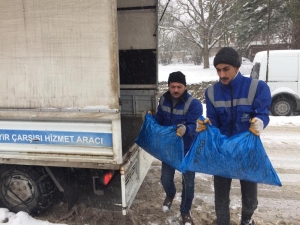 Hayır Çarşısı İhtiyaç Sahiplerinin Yanında