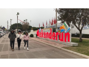 İskenderun’a 19 Yıl Sonra Kar Yağdı