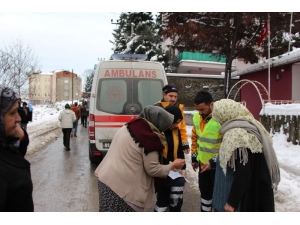 Trabzon’da Elektrik Trafosu Patladı, Mahalleli Sokağa Döküldü