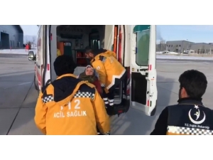 Yol Kardan Kapandı, Hamile Kadının İmdadına Ambulans Helikopter Yetişti