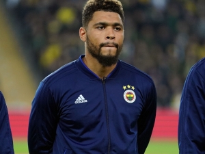 Simon Falette İlk Defa 11’de