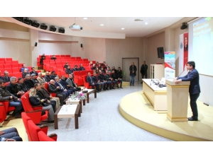 "Ana Arı Yetiştiriciliği" Konulu Eğitim Programı Gerçekleştirildi