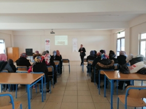 Hisarcık’ta Öğrenci Ve Velilere Seminer