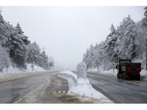 Bolu Dağı’nda Hafif Kar Ve Sis