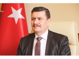 Vali Arslantaş: “Şanlı Tarihimiz, Bağımsız Ve Hür Yaşamak Uğruna Yapılan İnanılması Güç Mücadelelere Ve Savaşlara Sahne Olmuş Kahramanlık Destanı İle Doludur”