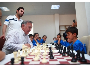 Akay: "Hedefimiz Satranç Sporunu Yaygınlaştırmak"