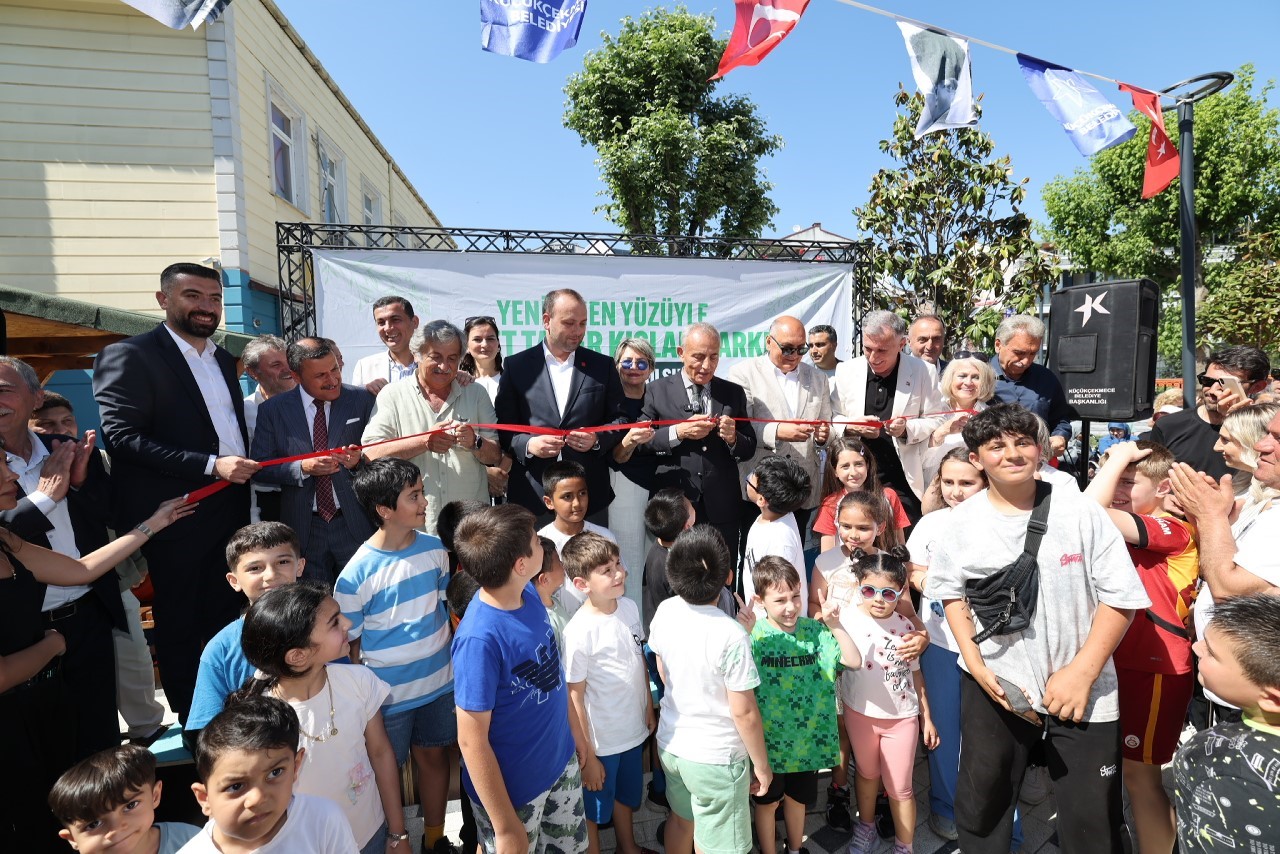 ahmet-taner-kislali-parki-yenilenen-yuzuyle-hizmete-acildi