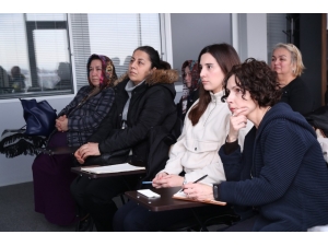 Evcil Hayvan Bakım Kursu Hayvanseverleri Buluşturdu