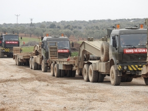 Zırhlı Araç Taşıyan Tırlar Dönüşe Geçti