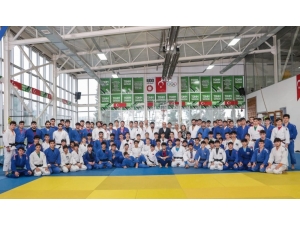 Türk Ve Azeri Judo Milli Takımları Olimpiyatlara Samsun’da Hazırlanıyor