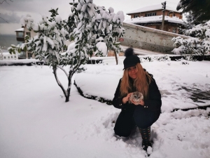 Yavru Baykuşa Gözü Gibi Bakıyor