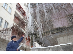 Siirt’te Dondurucu Soğuklar İlginç Görüntüler Oluşturdu