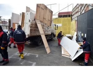 19 Yıllık Güngören Stadı Yıkım İçin Boşaltılıyor