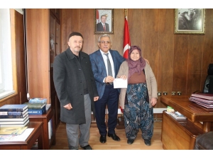 Fahriye Nineden Anlamlı Yardım
