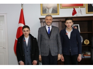 Başkan Biçer’den Birinci Olan Hafızlara Altın Ödülü