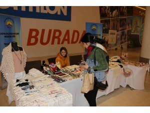 Esmek’ten “Sevgi Çarşısı”