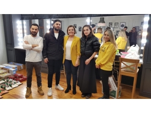 Başkan Hürriyet’ten Yardımsever Gençlere Destek