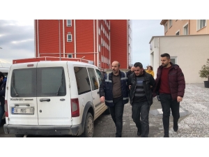 Bursa’da 9 Yaşındaki Çocuğun Ölümü İle İlgili Baba Ve Üvey Anne Adliyeye Sevk Edildi