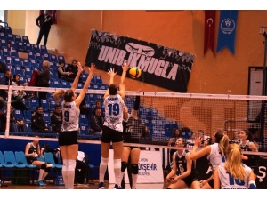 Vestel Venüs Sultanlar Ligi: Aydın Büyükşehir Belediyespor: 3 - Beşiktaş: 0