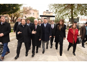 Derviş Eroğlu Tarsus’un Tarihi Yerlerini Gezdi