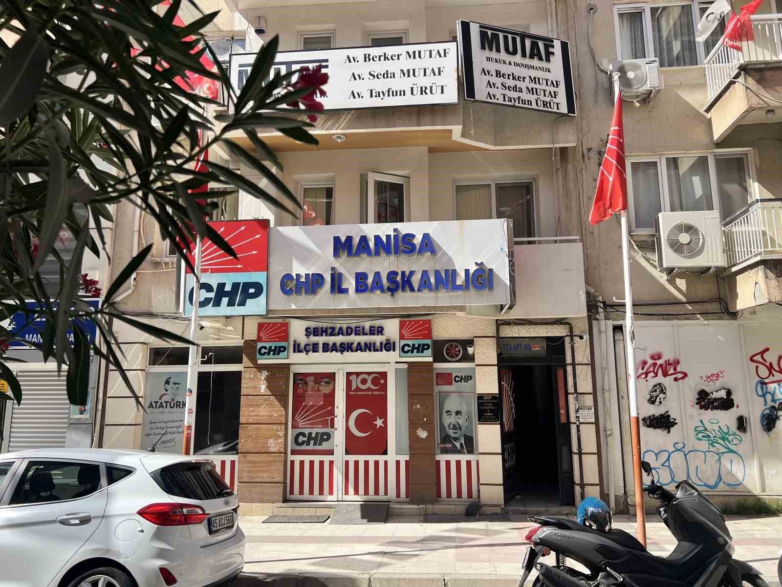 manisa-chp-il-baskanligi-nda-kavga-1-yarali