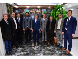 Mhp’dan Başkan Çınar’a Ziyaret