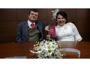 Engelleri Aşıp, Mutluluğa ‘Evet’ Dediler