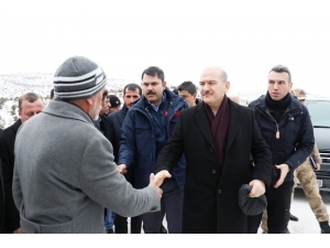 Bakanlar Deprem Bölgesinde