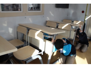 Sultangazililer Simülasyon Tırı İle Depremi Yaşadı