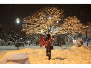 Erzincanlılar Beyaz Örtünün Mutluluğunu Yaşadı