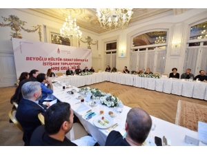 Sanat Camiası ‘Beyoğlu Kültür Yolu’ İçin Bir Araya Geldi