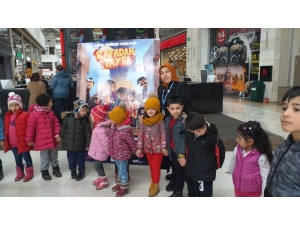 Mamaklı Miniklerin Sinema Keyfi