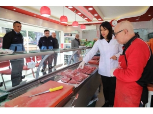 Bayraklı Zabıtasından, Gıda Mühendisiyle Hijyen Denetimi