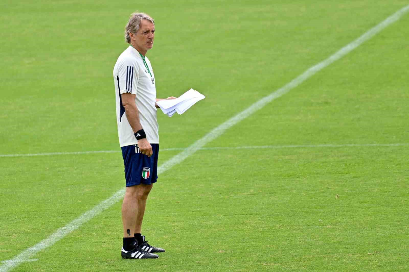 italya-milli-takimi-nda-ikinci-roberto-mancini-donemi