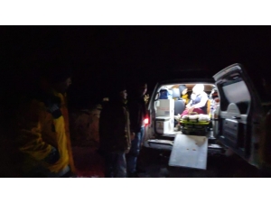 Kar Yolları Kapattı, Hamile Kadın İçin Ekipler Seferber Oldu