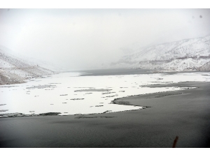 Yüzen Adalar Buz Kesti