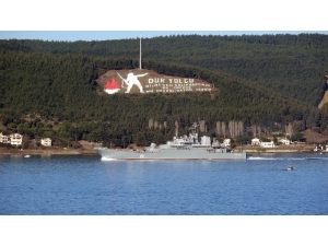 Rus Savaş Gemisi ’Caesar Kunikov’ Çanakkale Boğazı’ndan Geçti