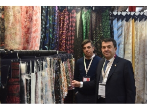 Bursalı Tekstilciler Paris’te