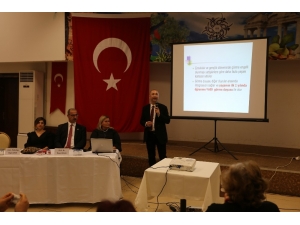 Efeler’de Yaşam Boyu Göz Sağlığı Paneli Gerçekleştirildi