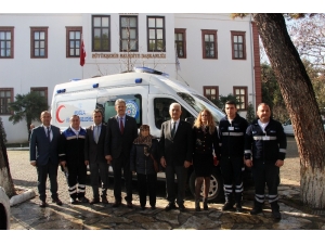 Hizmetten Memnun Kalan Vatandaş Ambulans Bağışladı