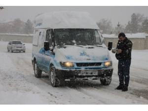 Soğuk Kış Gününde İhtiyaç Sahipleri Unutulmadı