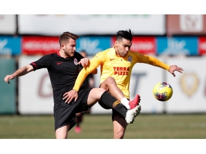 Galatasaray’da Falcao Takımla Çalıştı