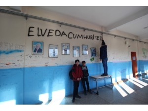 Cumhuriyet Ortaokuluna Lokmalı Veda