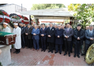 Hilmi Arda Son Yolcuğuna Uğurlandı