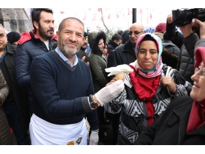 Kahramanmaraşlılar Kar Yağışını Dondurmayla Kutladı