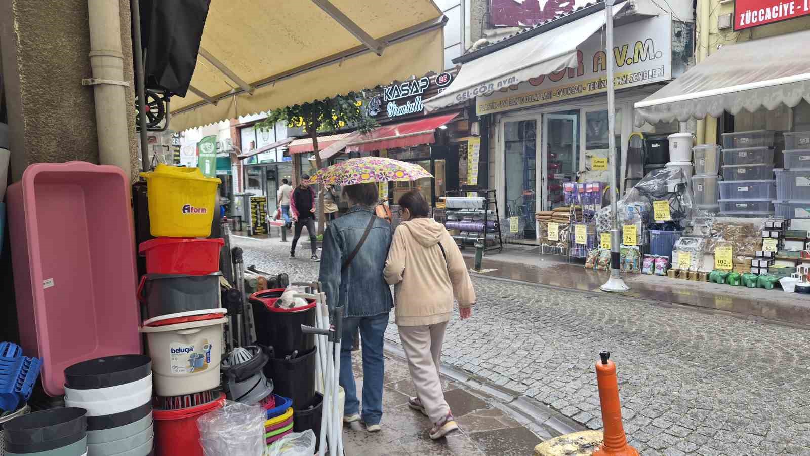 gun-boyu-havanin-sicak-oldugu-eskisehir-de-yagislar-etkisini-gosterdi