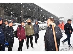 Malatya’da 506 Mahalle Yolu Kar Nedeniyle Ulaşıma Kapandı