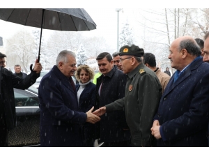 Binali Yıldırım Memleketi Erzincan’da