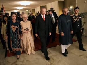 Cumhurbaşkanı Erdoğan, Pakistan Cumhurbaşkanı Alvi İle Görüştü