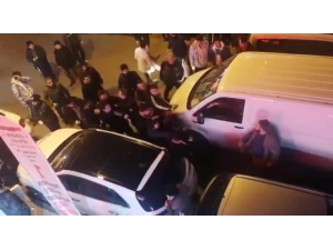 Kağıthane’de Tacizci Olduğu İddia Edilen Şahsa Meydan Dayağı